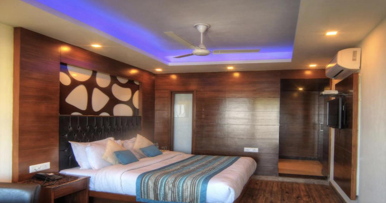Hotel Sanobar The Midtown Mussoorie Esterno foto